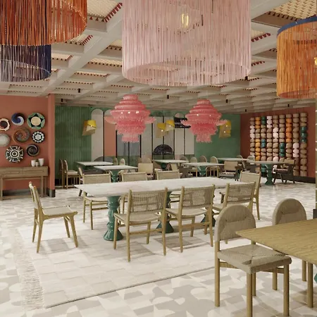 Royal Atlantis Icon Hotell Side