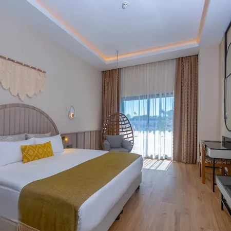 Hotel Royal Atlantis Icon Side