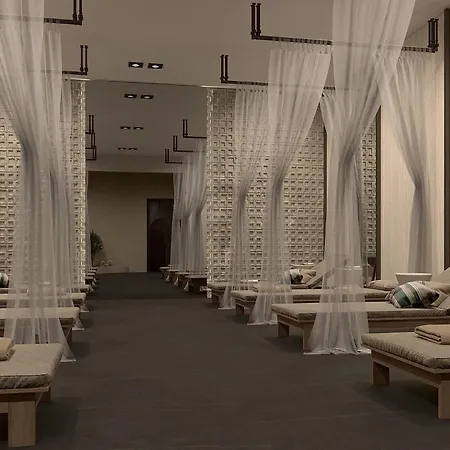 Royal Atlantis Icon فندق 5*