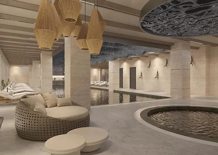 Royal Atlantis Icon 5* Side